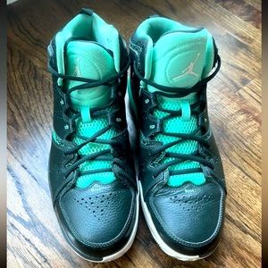 Nike High Top Basketball Shoes 602671-331 Air Jordan Black Green Size 12 Men